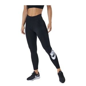 NWT Nike tight fit leggings size xs women